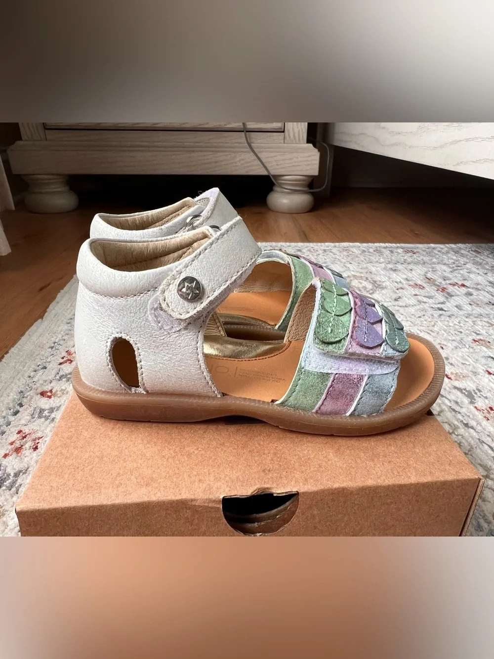 Naturino Axis toddler sandals iridescent hearts leather size 23